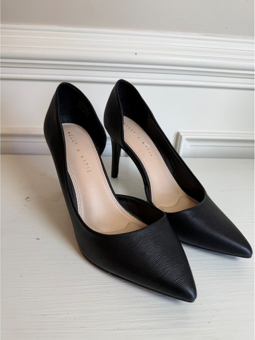 Kelly & Katie Driella Black Pointed Toe High Heel Pumps Size 8.5 US